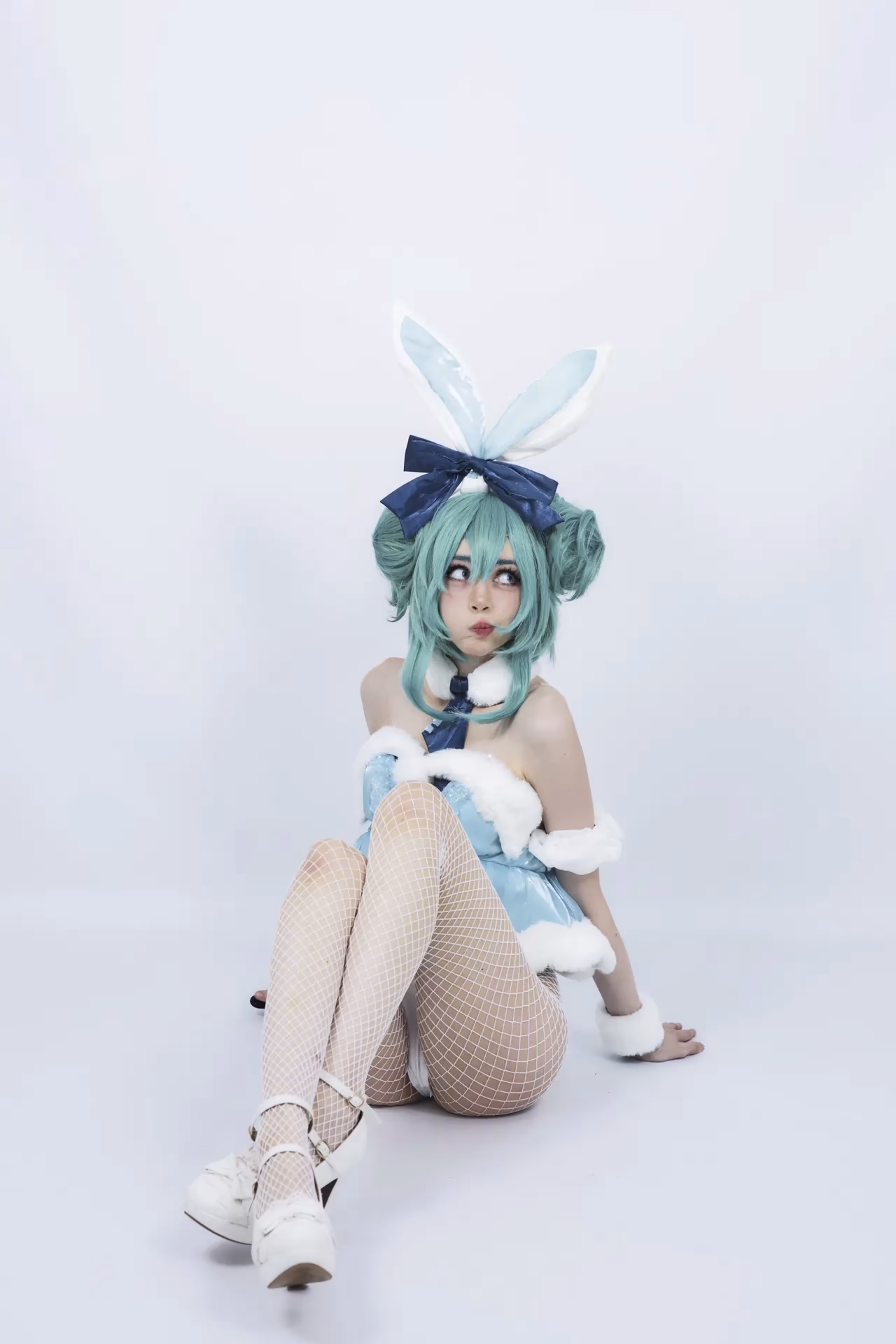 duckie.cos as Hatsune Miku — cosplay photo 22 of 40