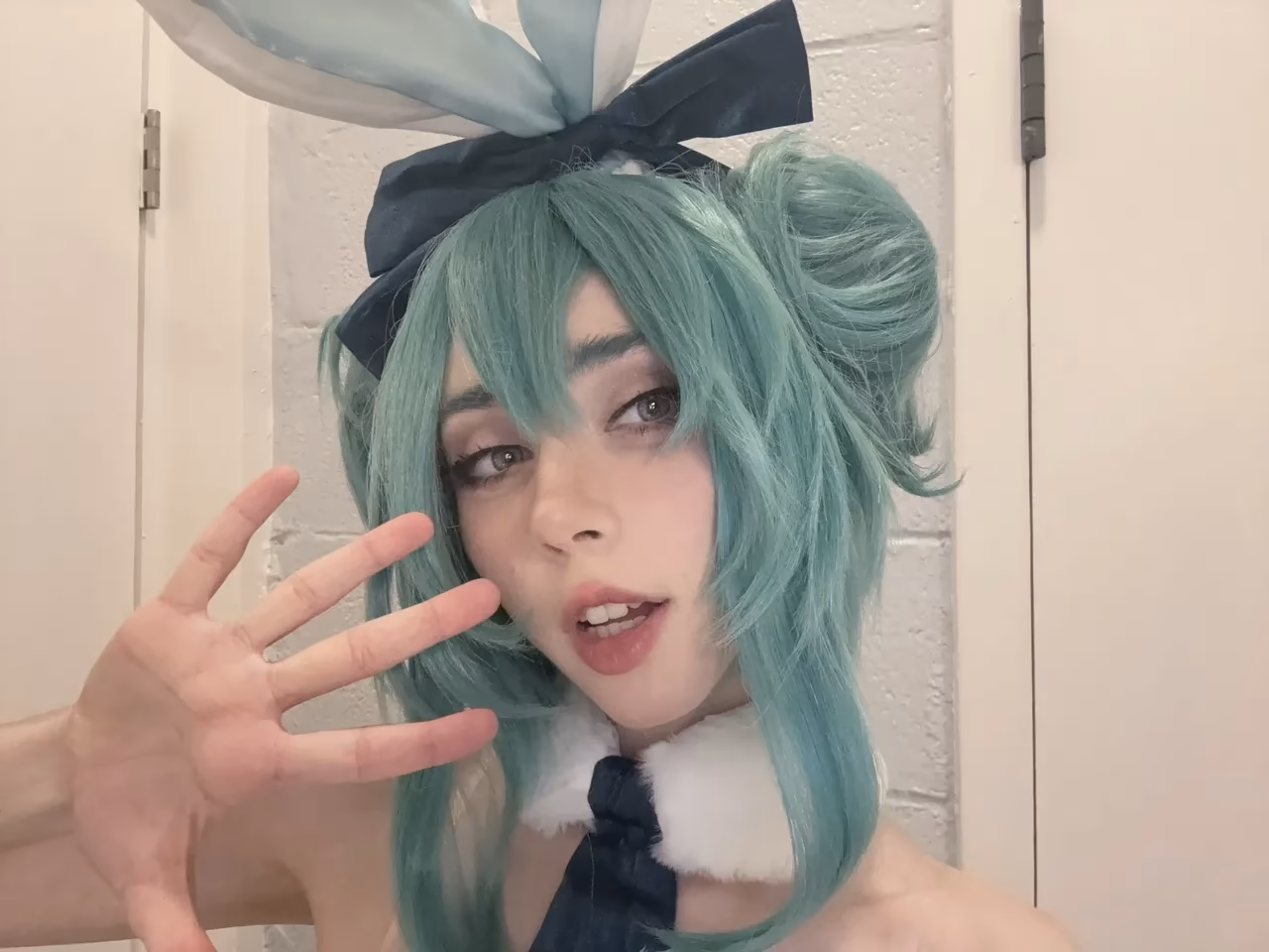 duckie.cos as Hatsune Miku — cosplay photo 36 of 40