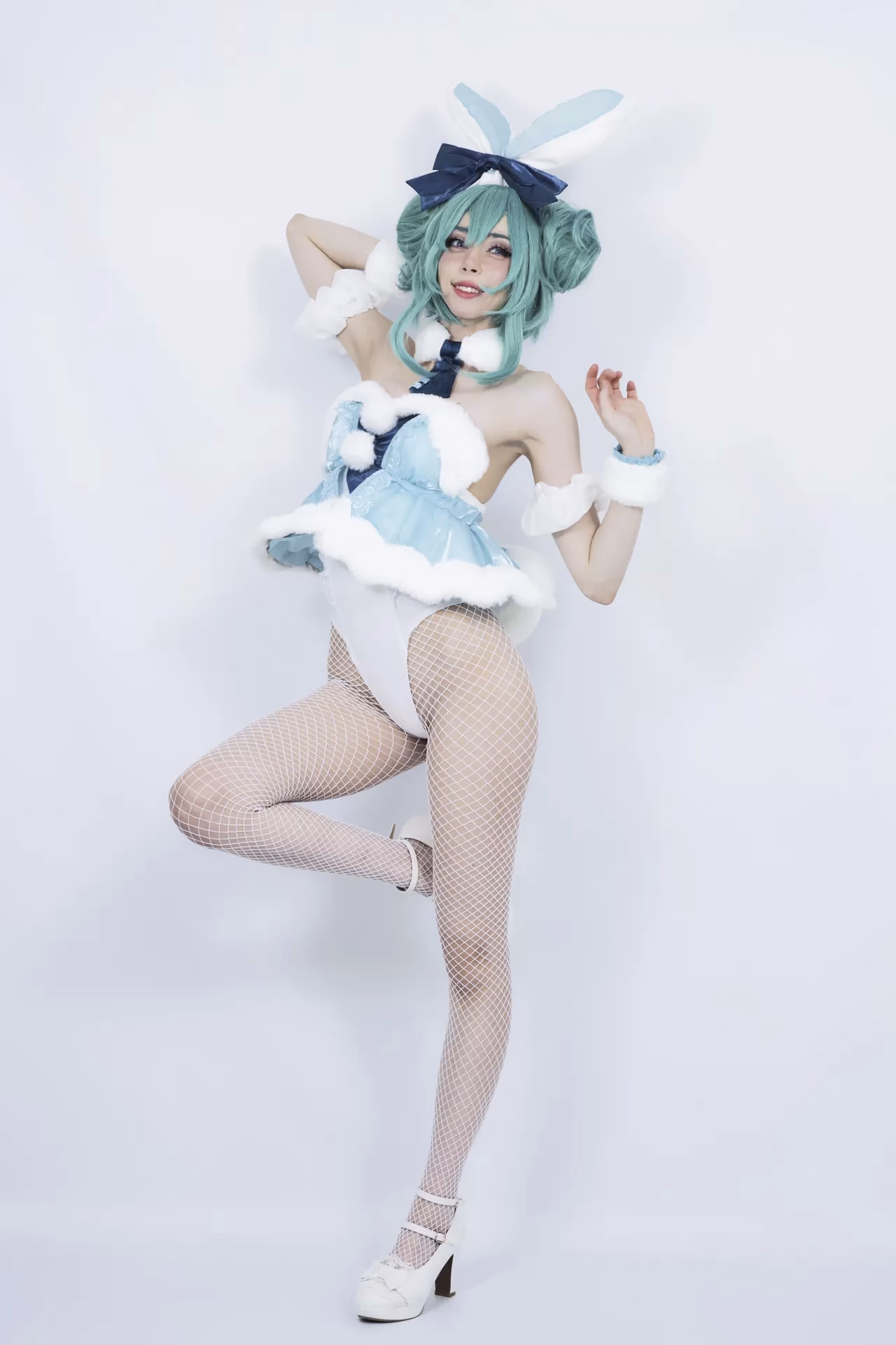 duckie.cos as Hatsune Miku — cosplay photo 7 of 40