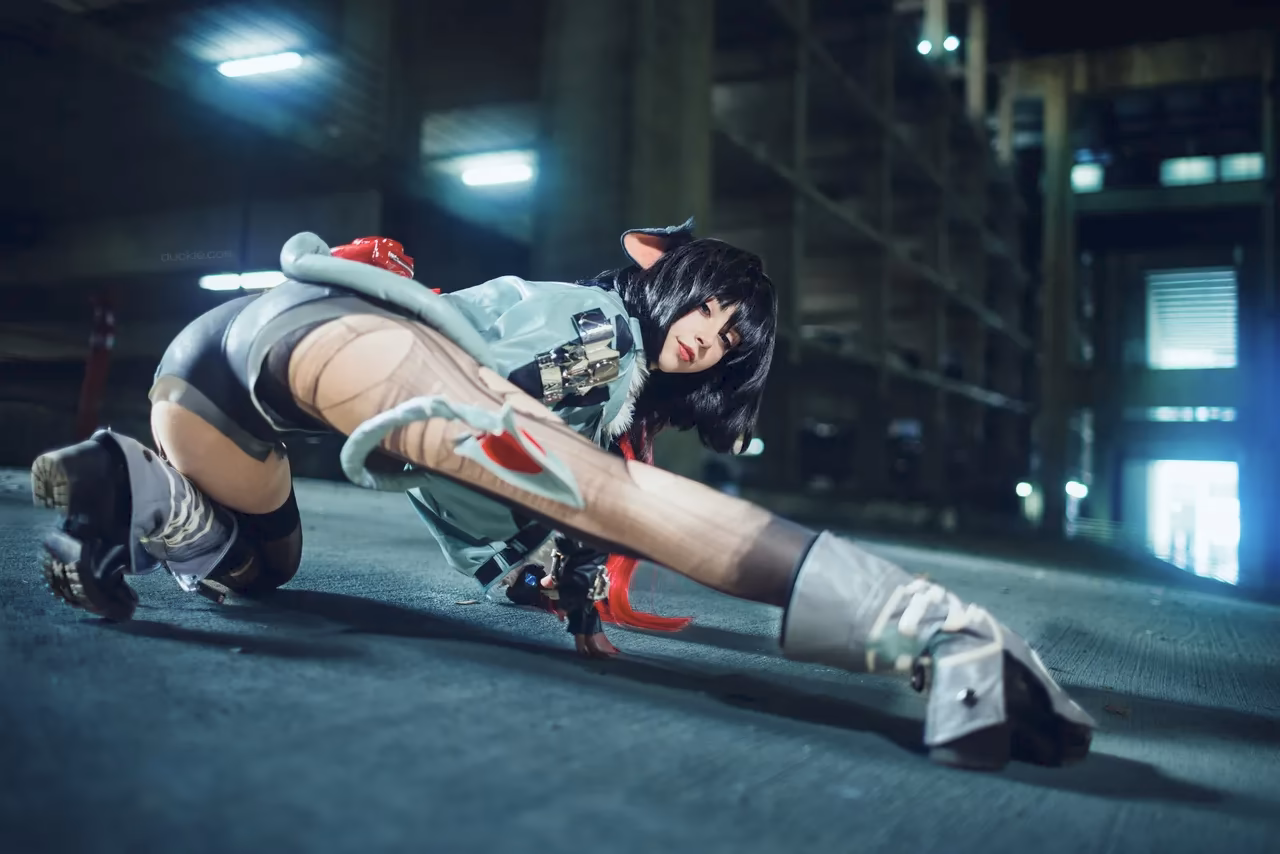 duckie.cos as Jane Doe — cosplay photo 11 of 15