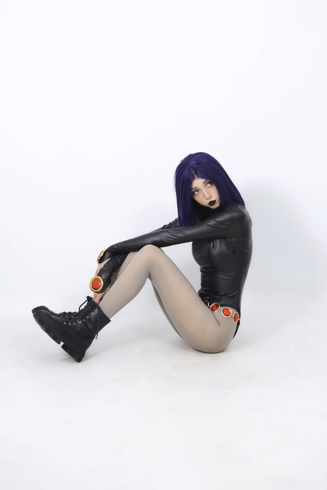 duckie.cos as Raven — cosplay photo 17 of 29