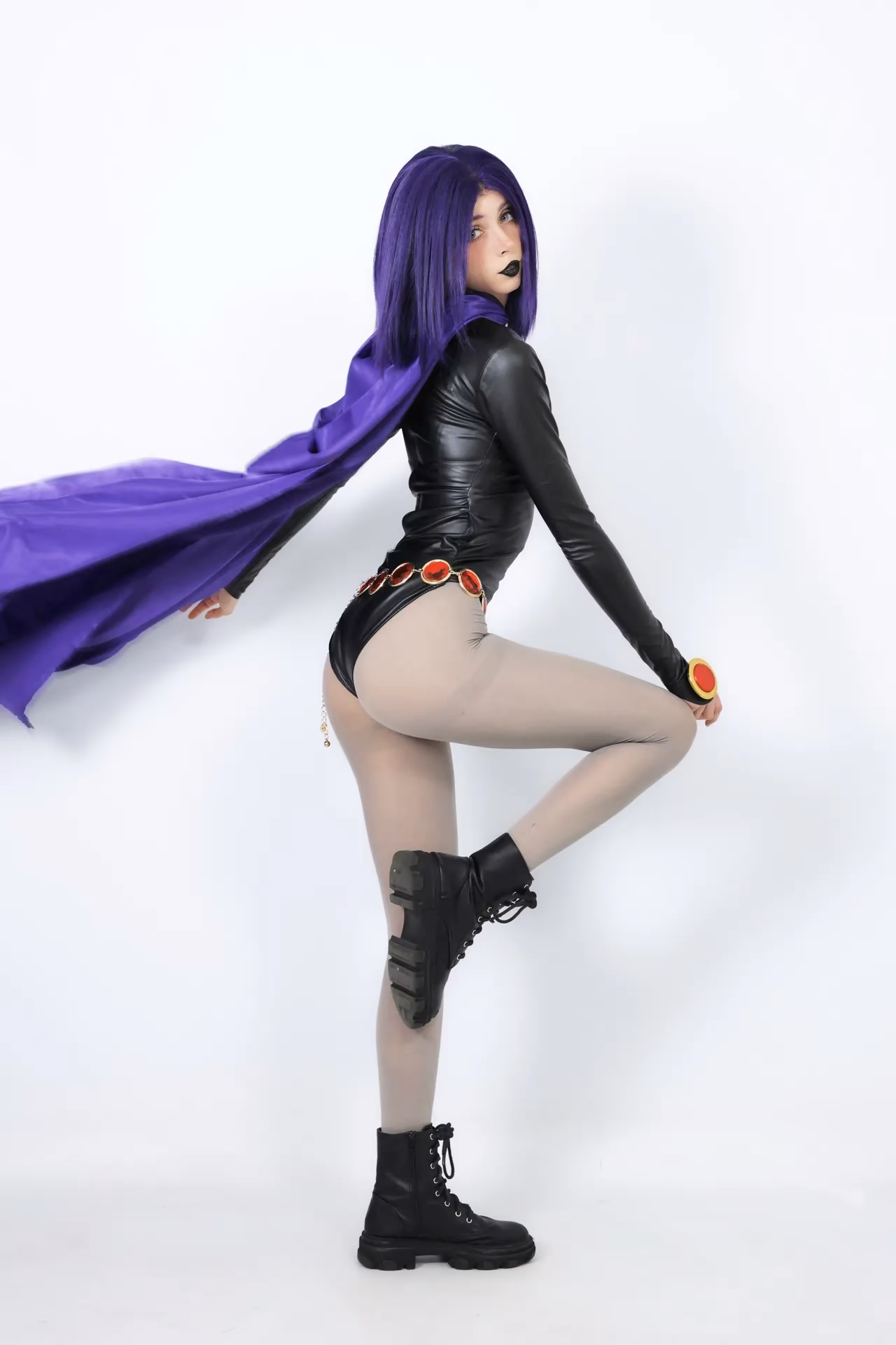 duckie.cos as Raven — cosplay photo 3 of 29