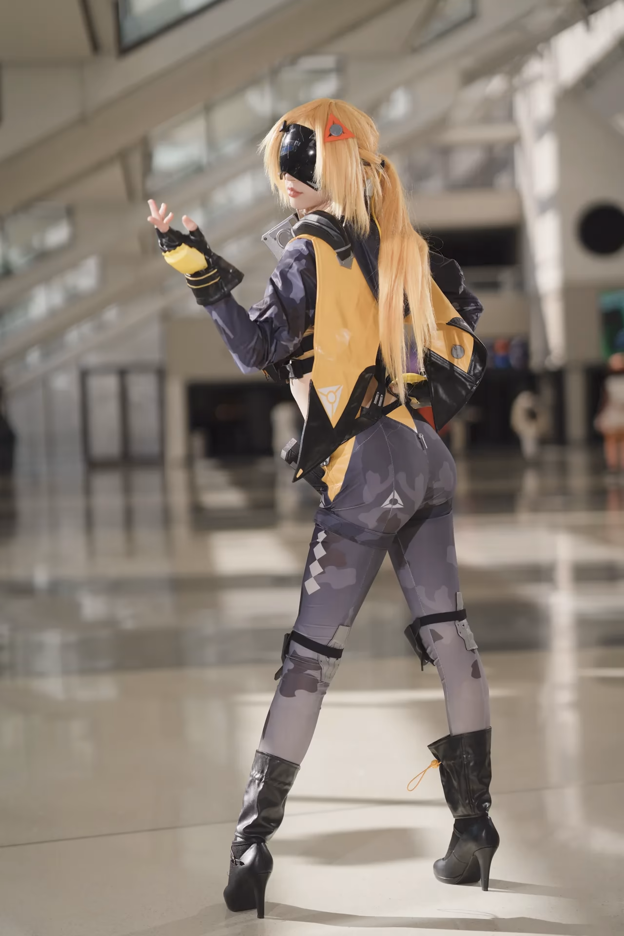 duckie.cos as Trigger — cosplay photo 9 of 17