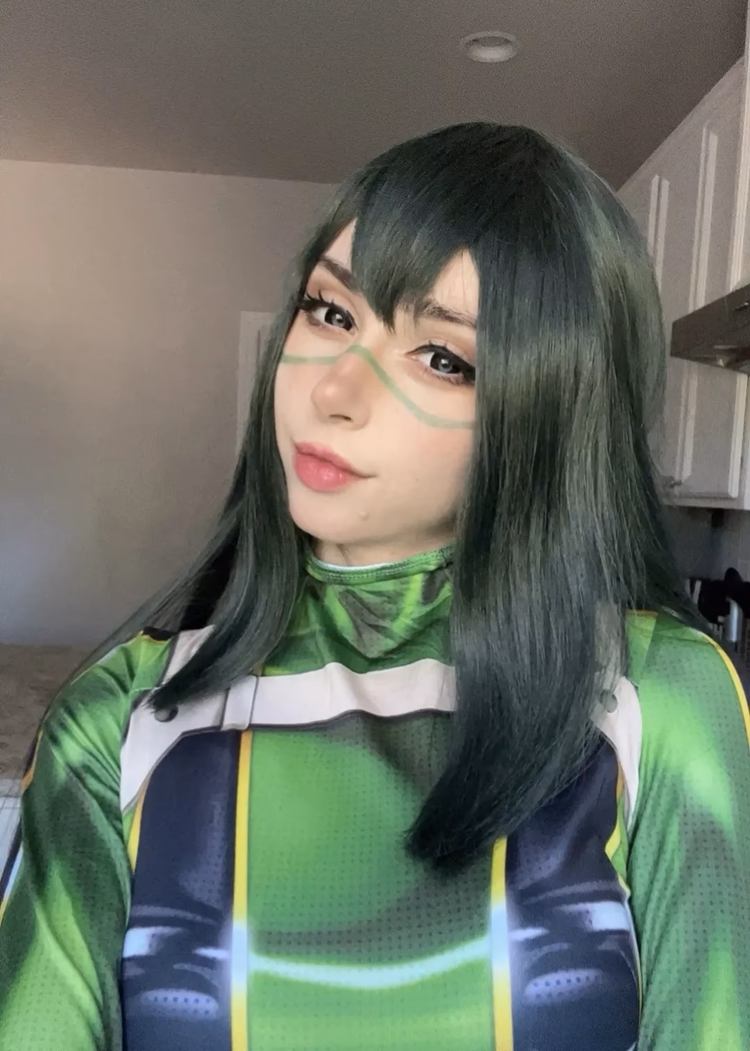 duckie.cos as Tsuyu Asui — cosplay photo 12 of 13