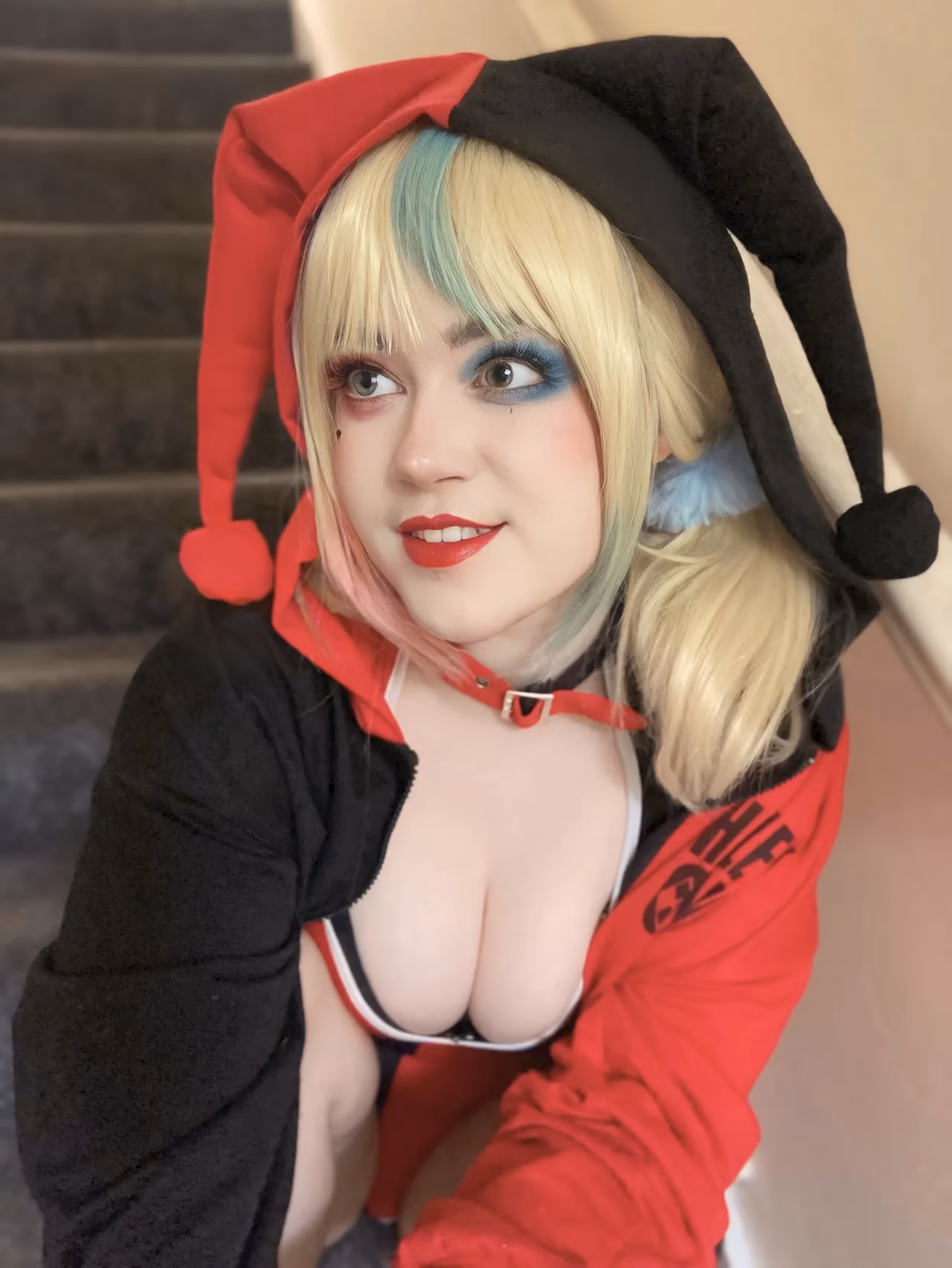 Eevee Cosplays as Harley Quinn — cosplay photo 4 of 8