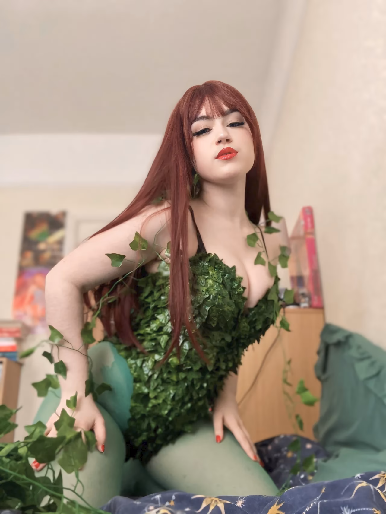Eevee Cosplays as Poison Ivy — cosplay photo 4 of 7