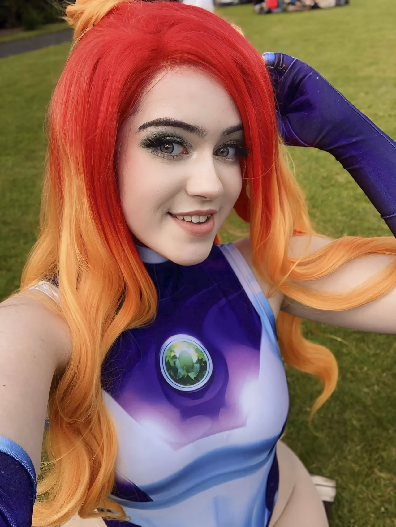 Eevee Cosplays as Starfire — cosplay photo 2 of 8