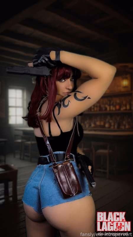 Ele-Intropervert as Revy — cosplay photo 9 of 10