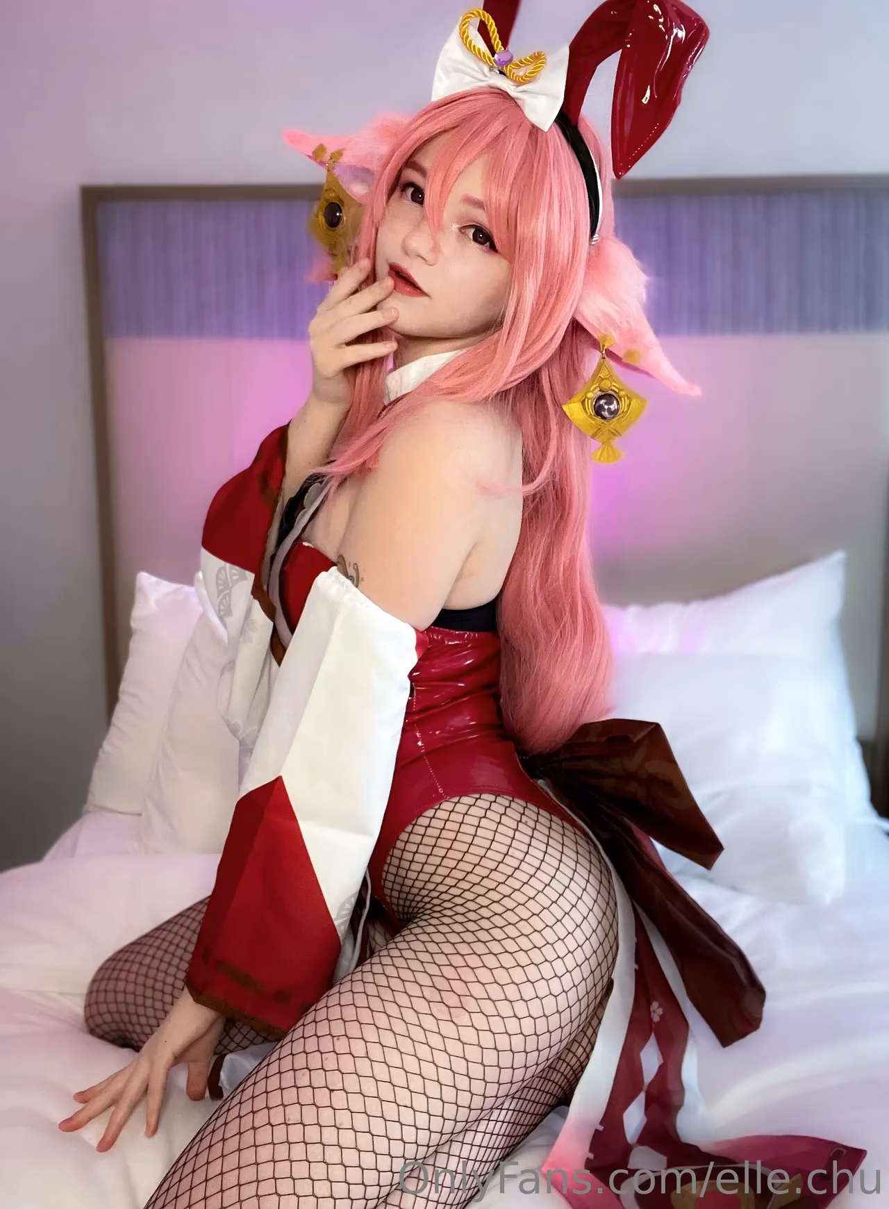 Elle.Chu as Yae Miko — cosplay photo 2 of 15