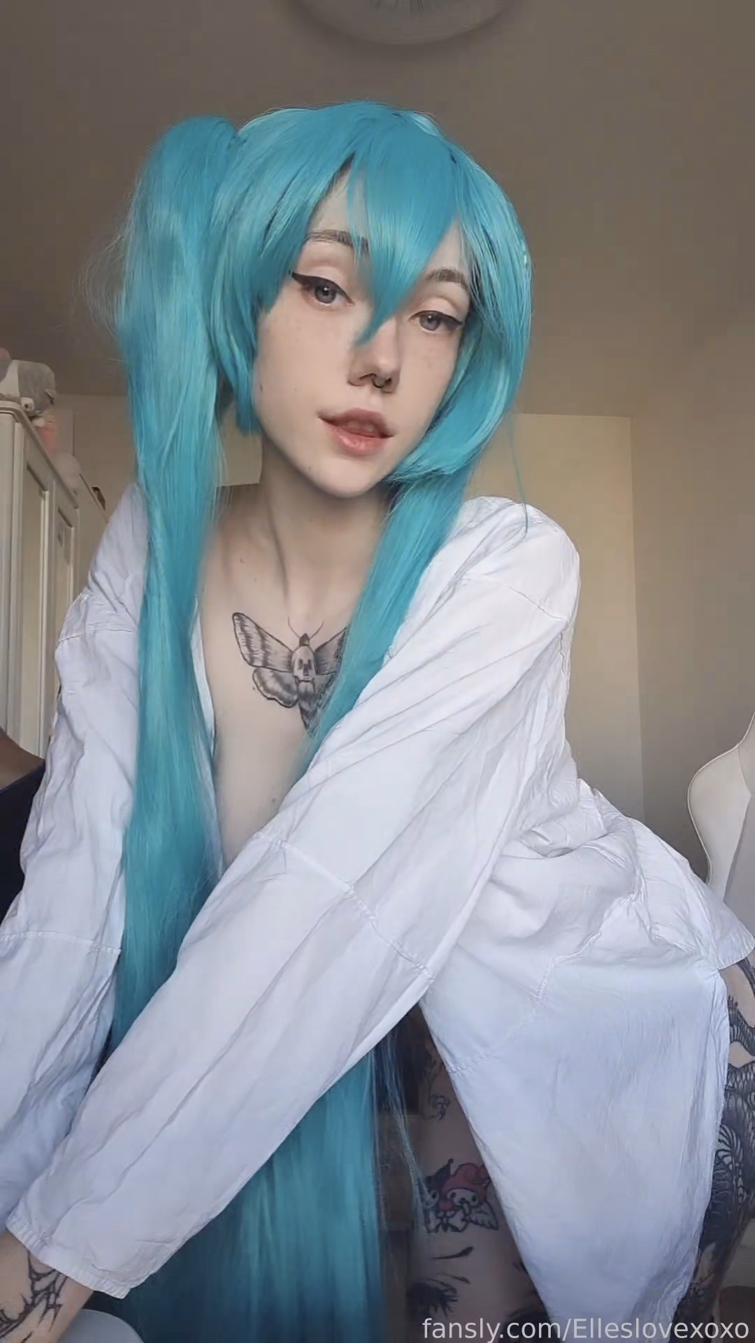 EllesLove as Hatsune Miku — cosplay photo 12 of 26