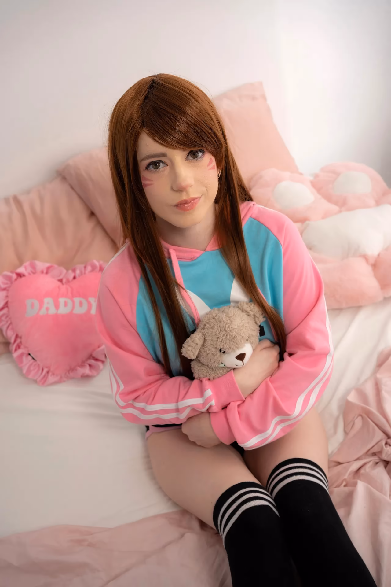 Ellie Rae as D.Va — cosplay photo 12 of 25