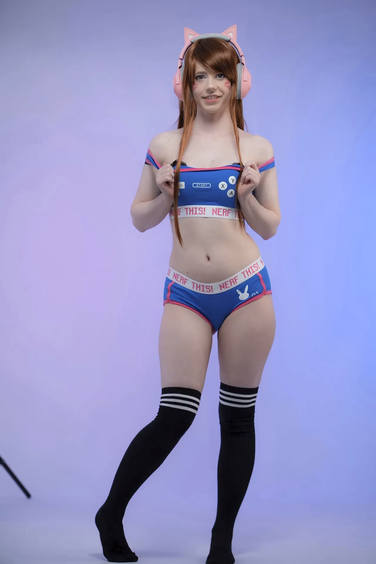Ellie Rae as D.Va — cosplay photo 6 of 29