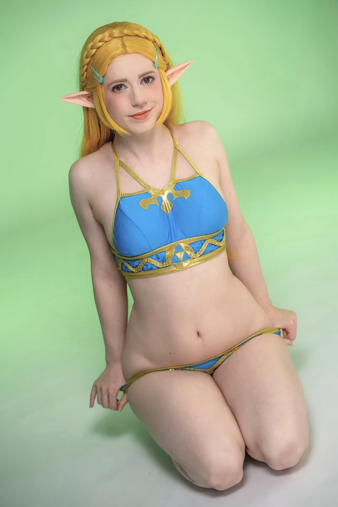 Ellie Rae as Princess Zelda — cosplay photo 21 of 76