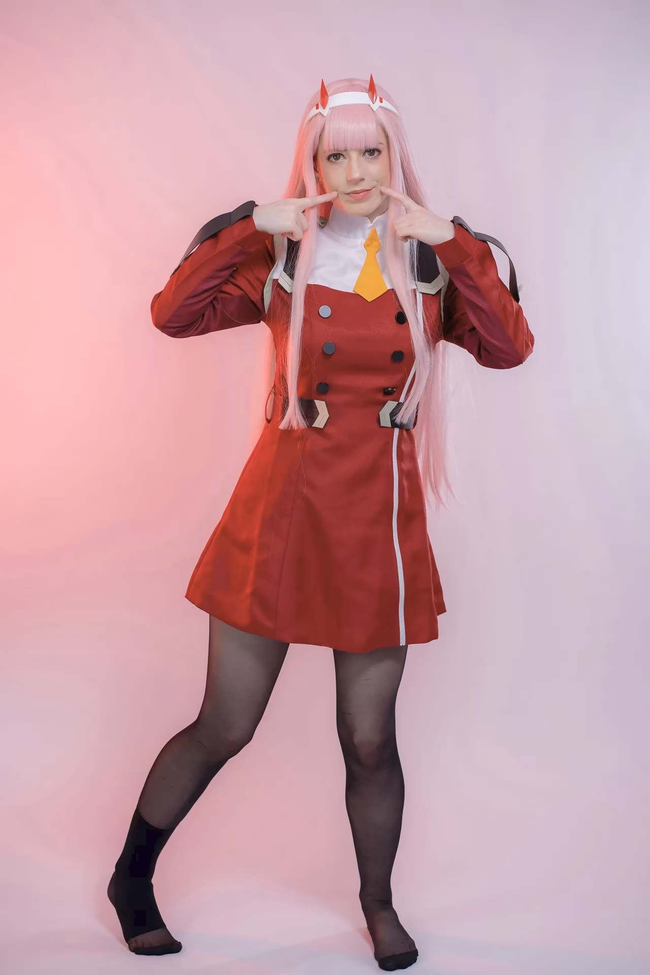 Ellie Rae as Zero Two — cosplay photo 3 of 16