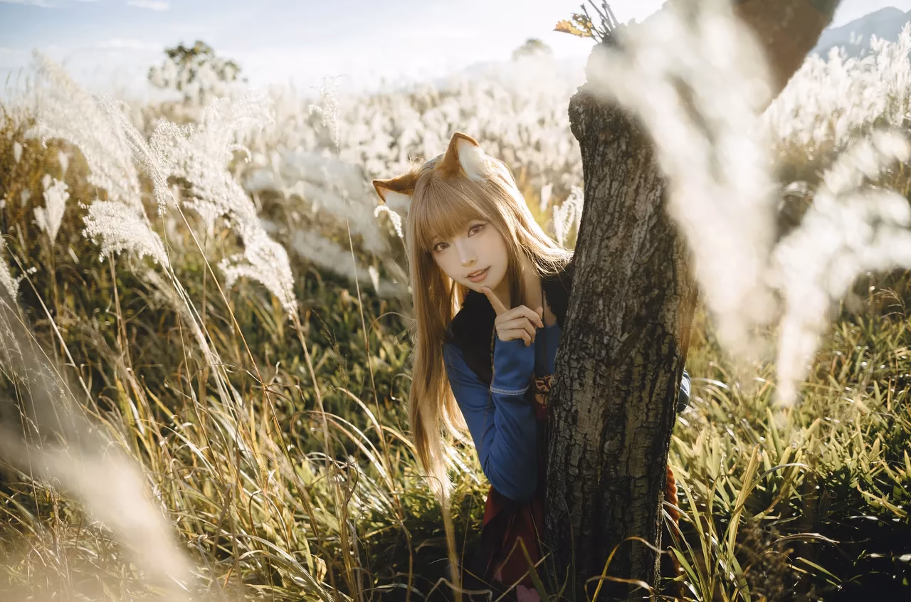 Ely Cosplay as Holo — cosplay photo 13 of 52