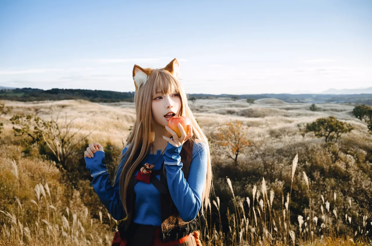 Ely Cosplay as Holo — cosplay photo 16 of 52
