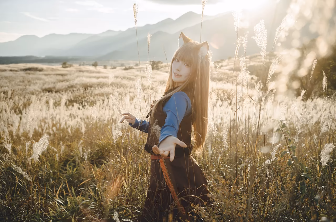 Ely Cosplay as Holo — cosplay photo 29 of 52