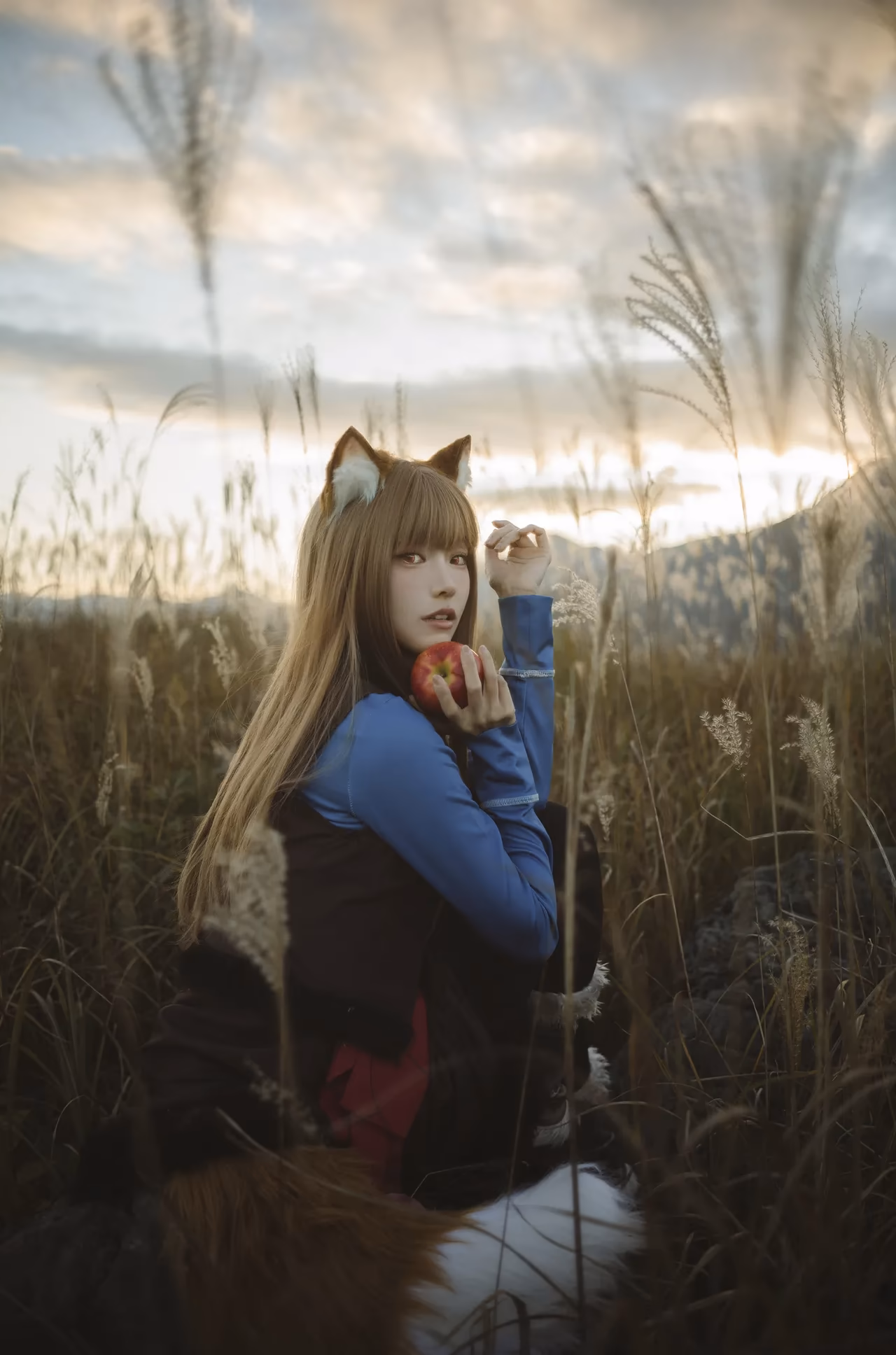 Ely Cosplay as Holo — cosplay photo 45 of 52