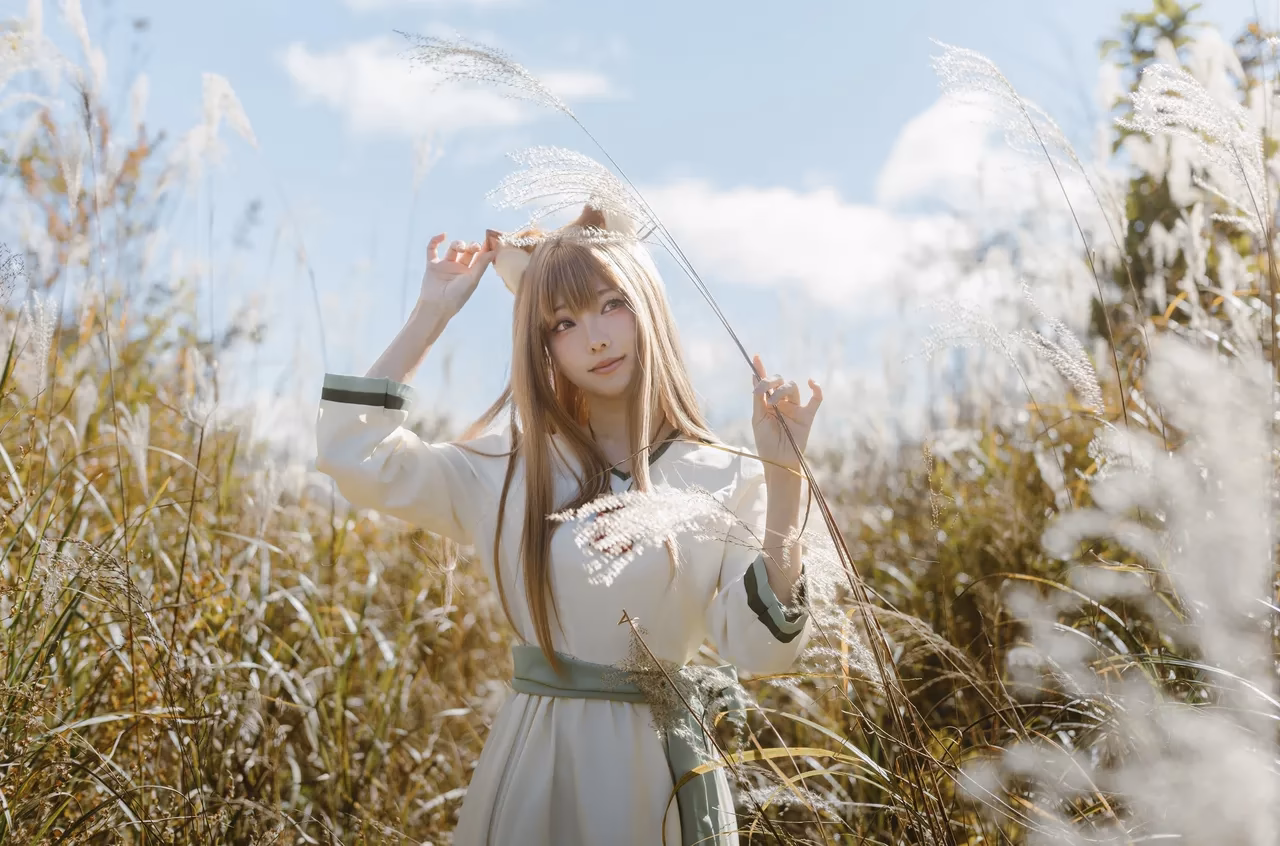 Ely Cosplay as Holo — cosplay photo 12 of 34