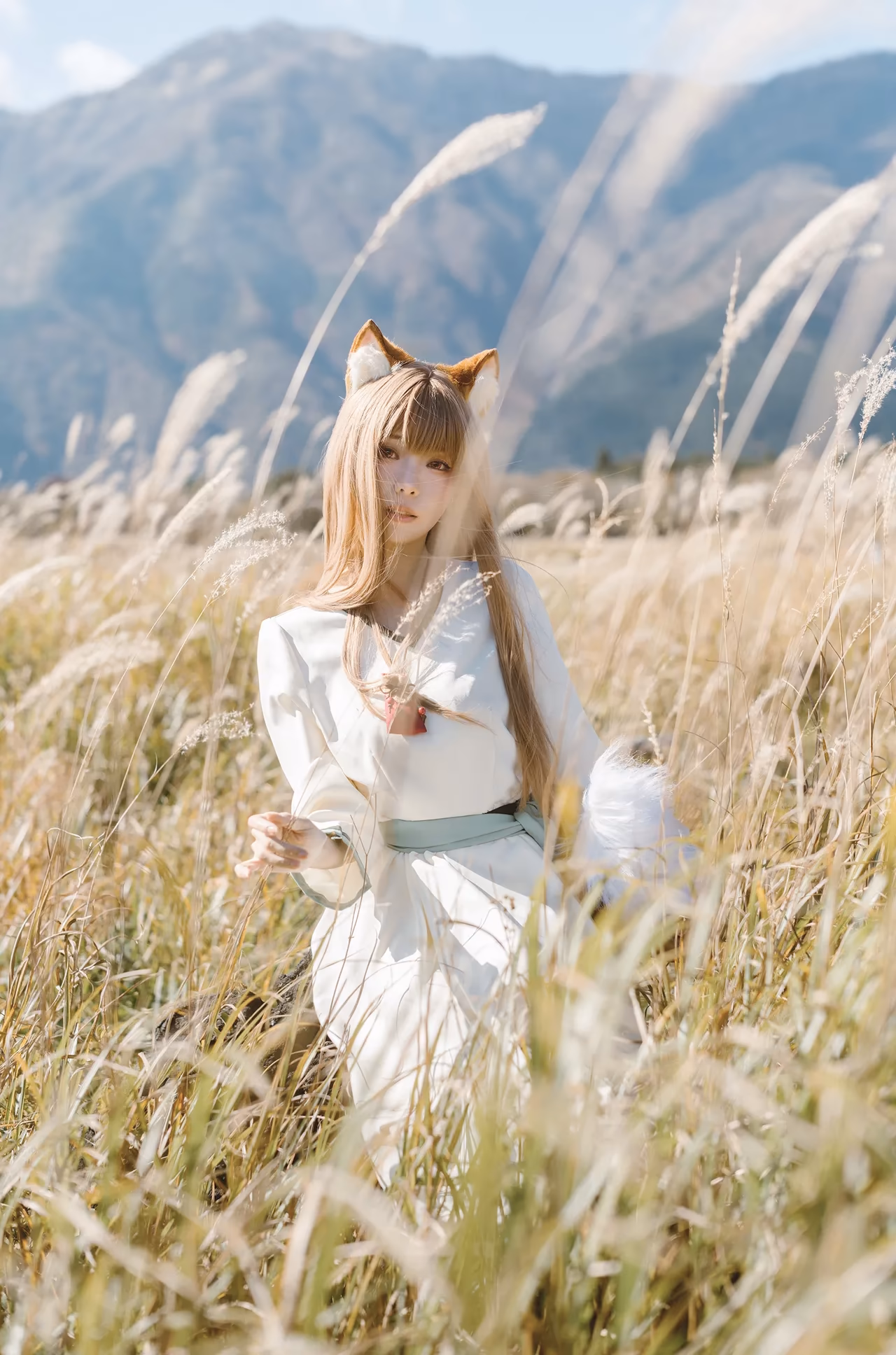 Ely Cosplay as Holo — cosplay photo 14 of 34