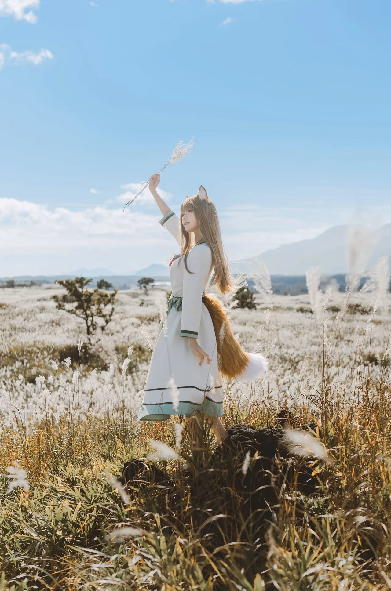 Ely Cosplay as Holo — cosplay photo 21 of 34