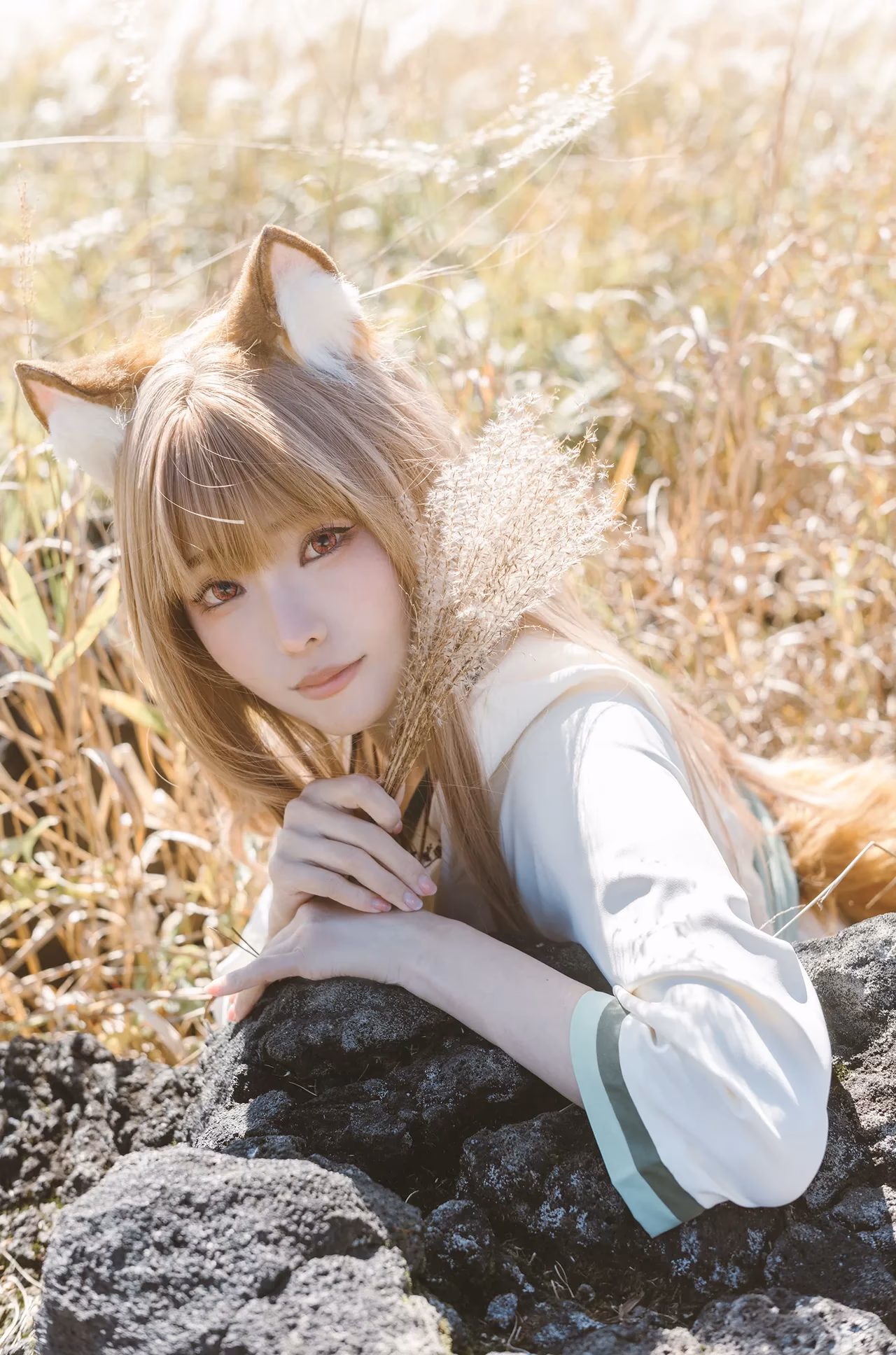 Ely Cosplay as Holo — cosplay photo 23 of 34