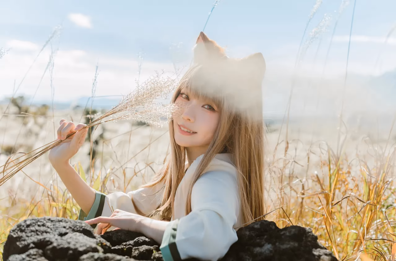Ely Cosplay as Holo — cosplay photo 24 of 34