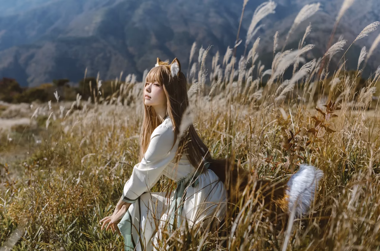 Ely Cosplay as Holo — cosplay photo 7 of 34