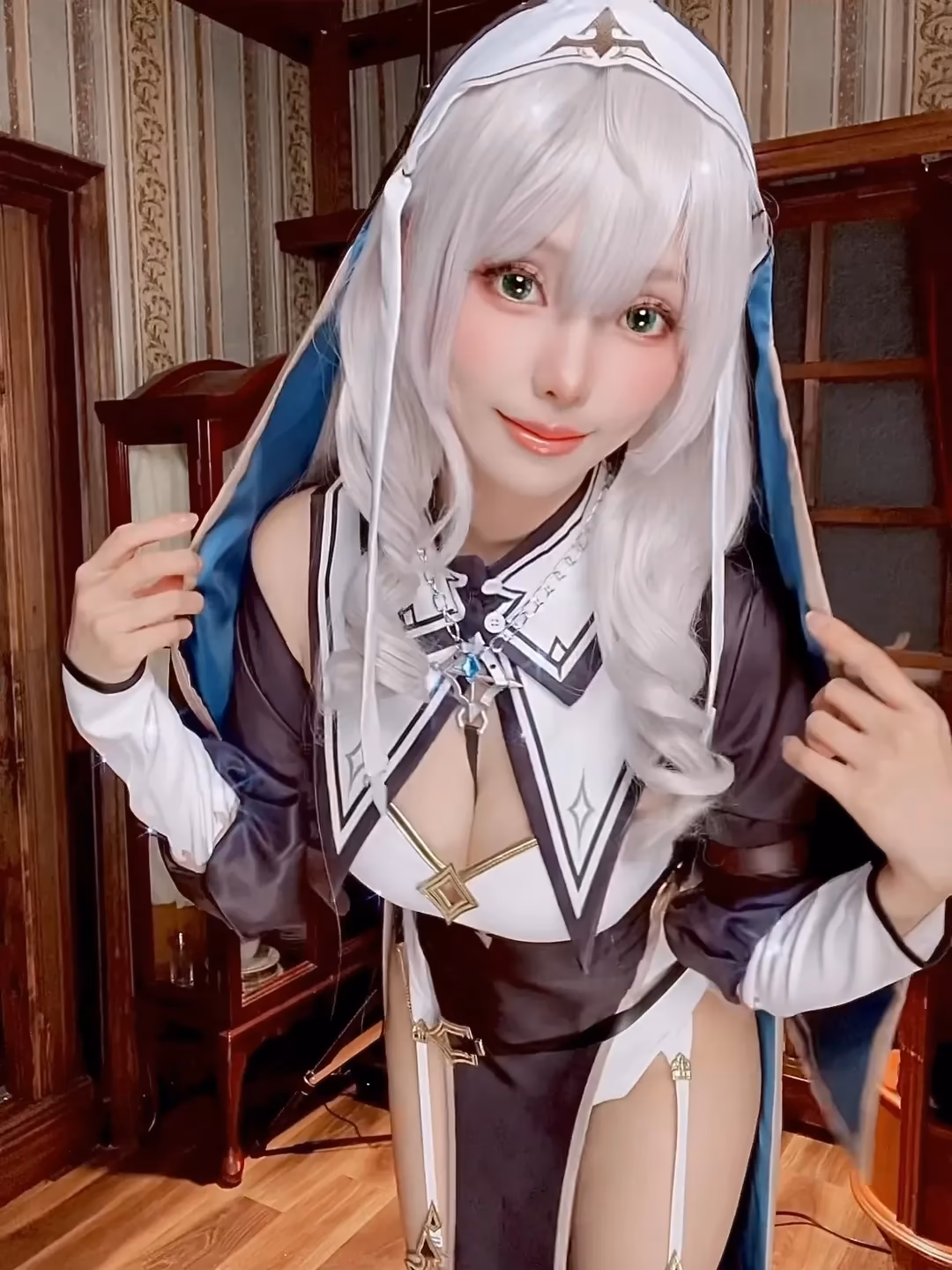 Ely Cosplay as Shirogane Noel — cosplay photo 22 of 26