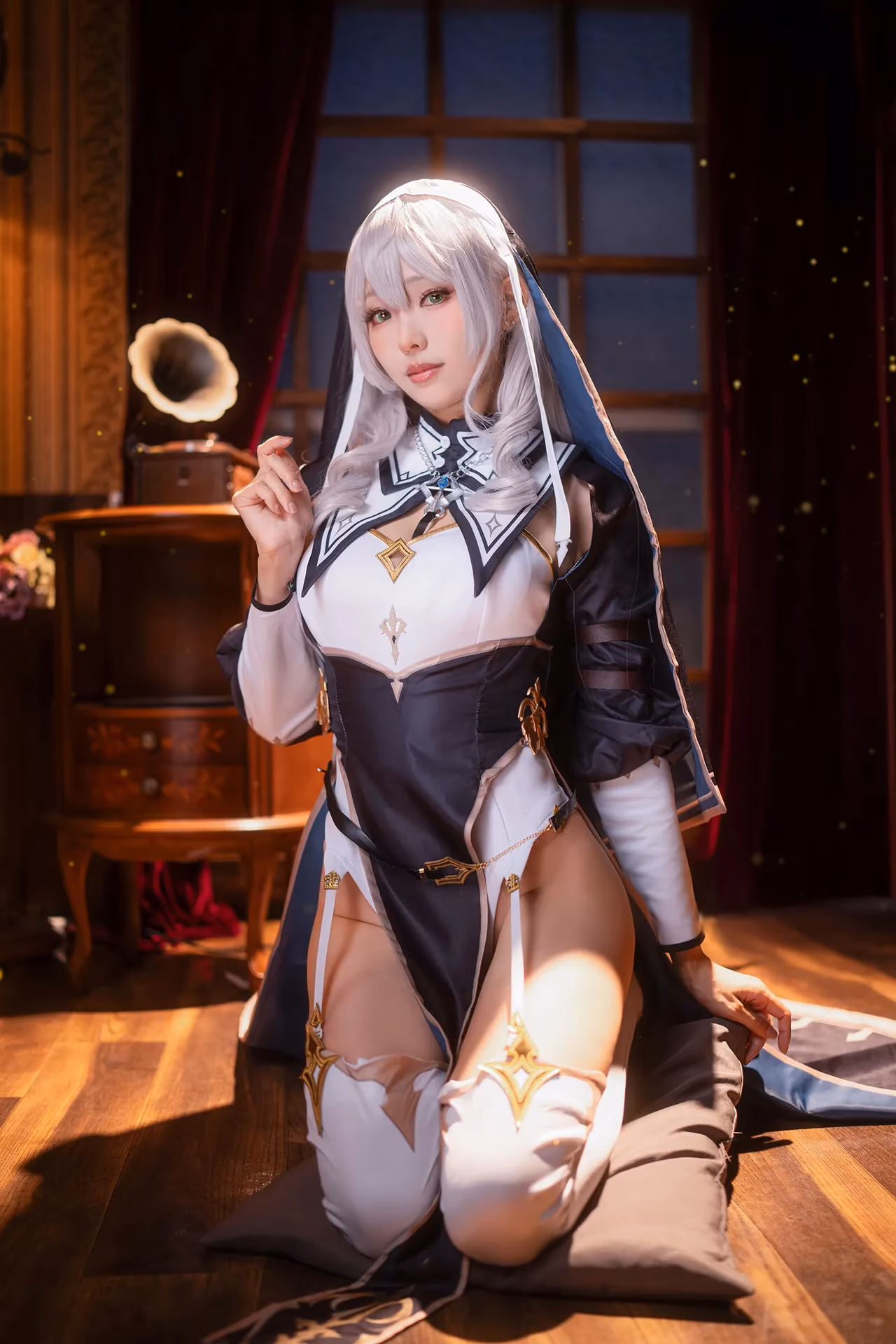 Ely Cosplay as Shirogane Noel — cosplay photo 9 of 26