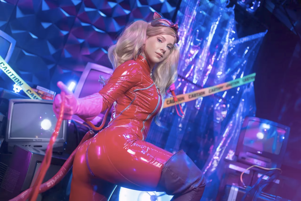 Enji Night as Ann Takamaki — cosplay photo 21 of 32