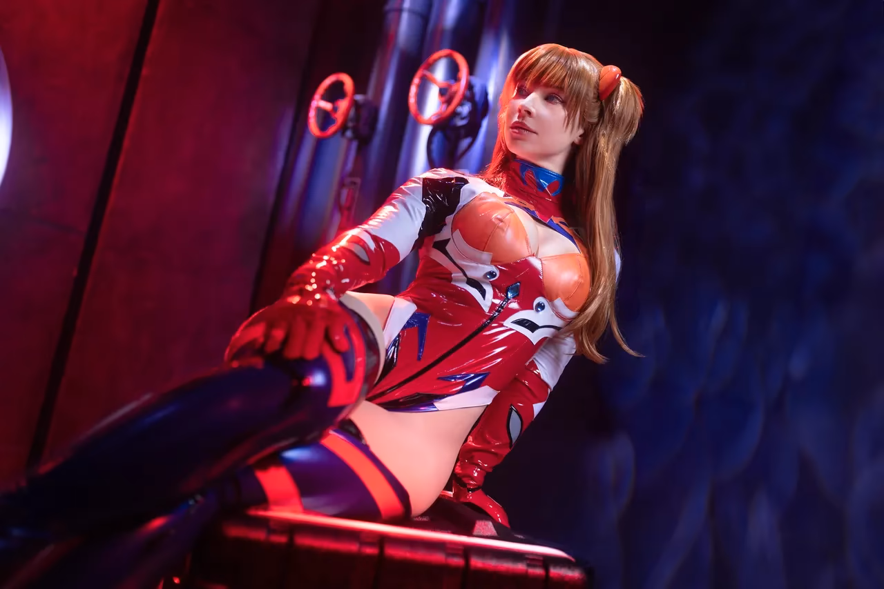 Enji Night as Asuka Langley Soryu — cosplay photo 23 of 35