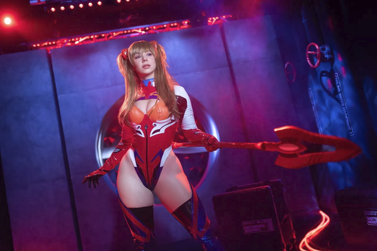 Enji Night as Asuka Langley Soryu — cosplay photo 3 of 35