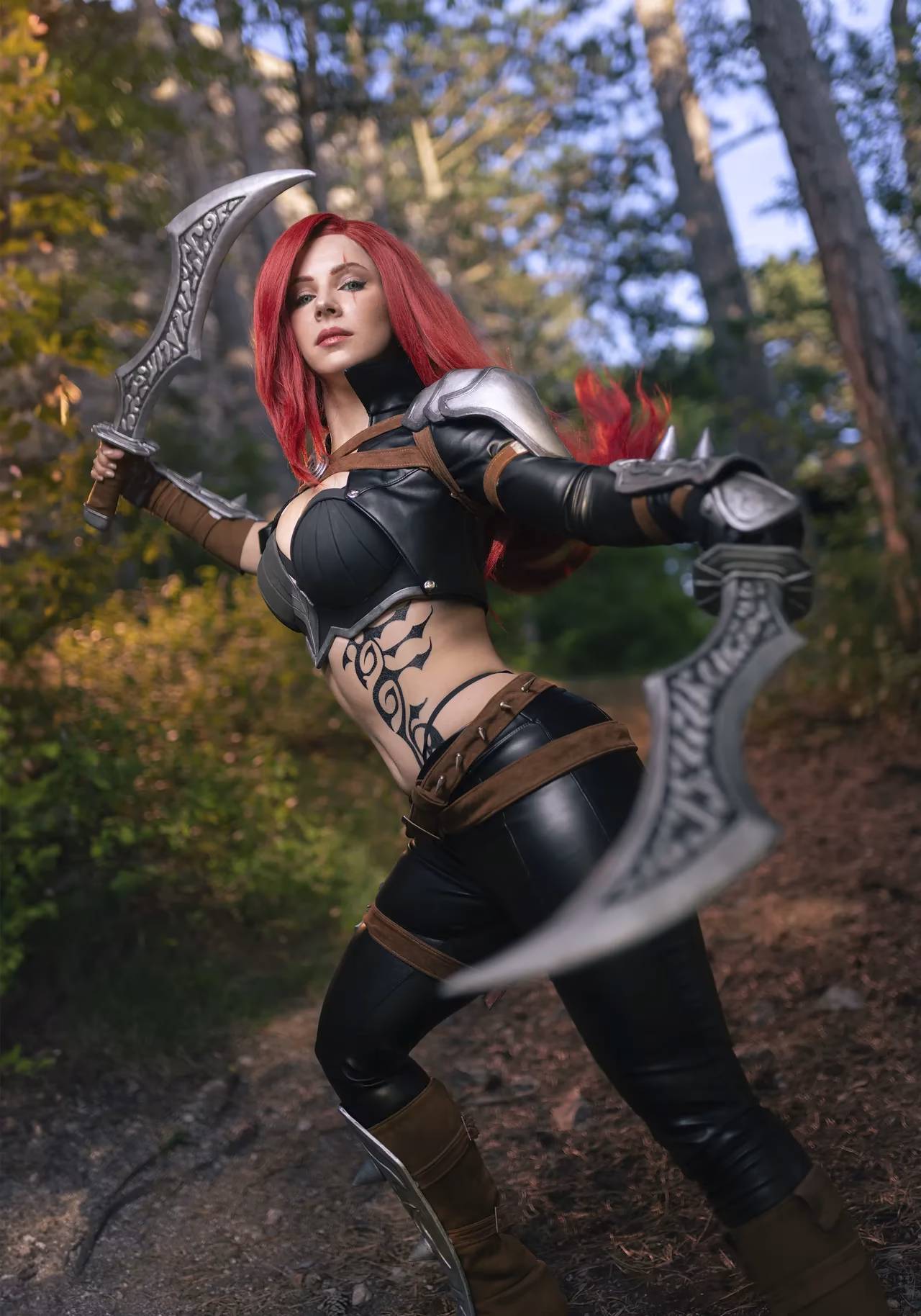 Enji Night as Katarina — cosplay photo 10 of 36