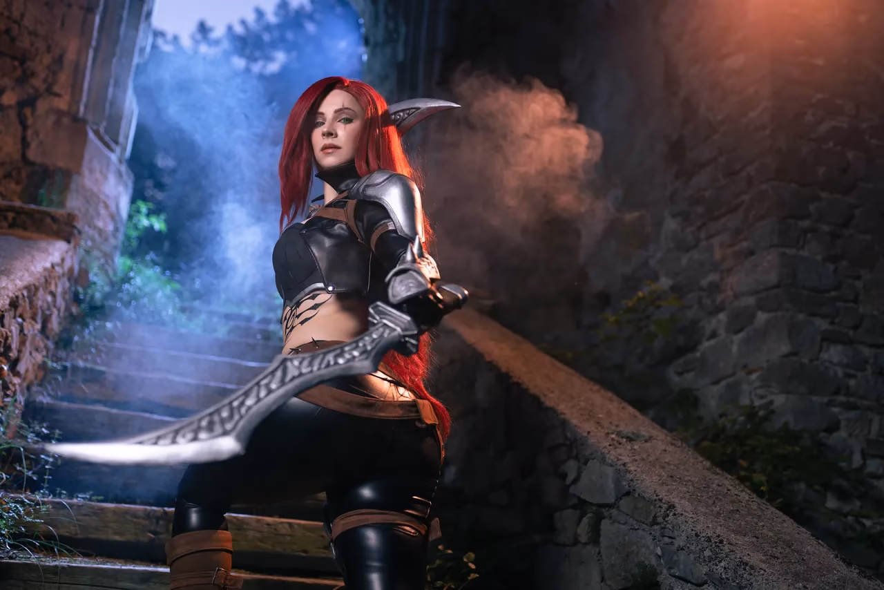 Enji Night as Katarina — cosplay photo 35 of 36