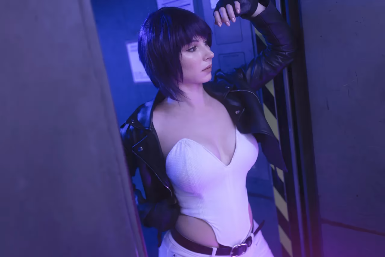 Enji Night as Motoko Kusanagi — cosplay photo 40 of 41