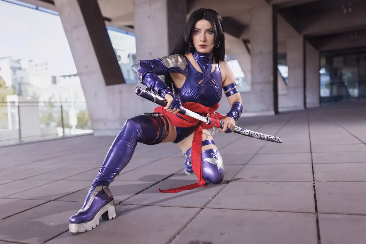 Enji Night as Psylocke — cosplay photo 13 of 34