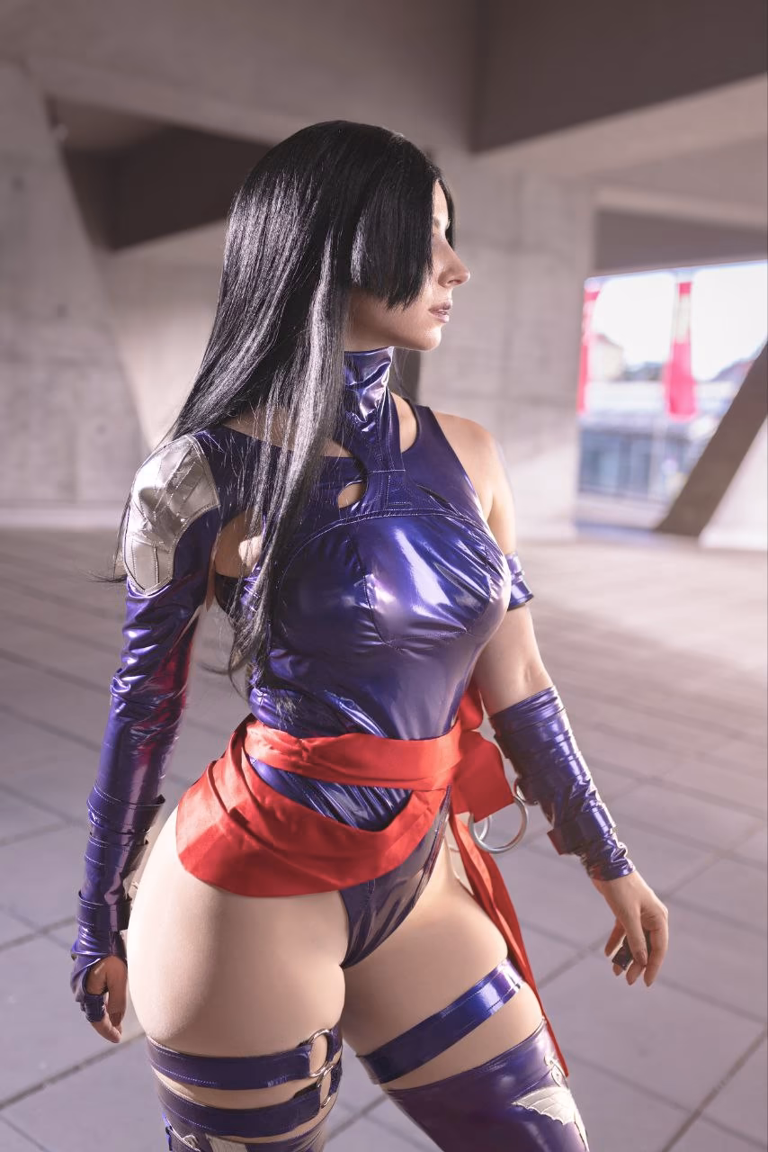Enji Night as Psylocke — cosplay photo 29 of 34