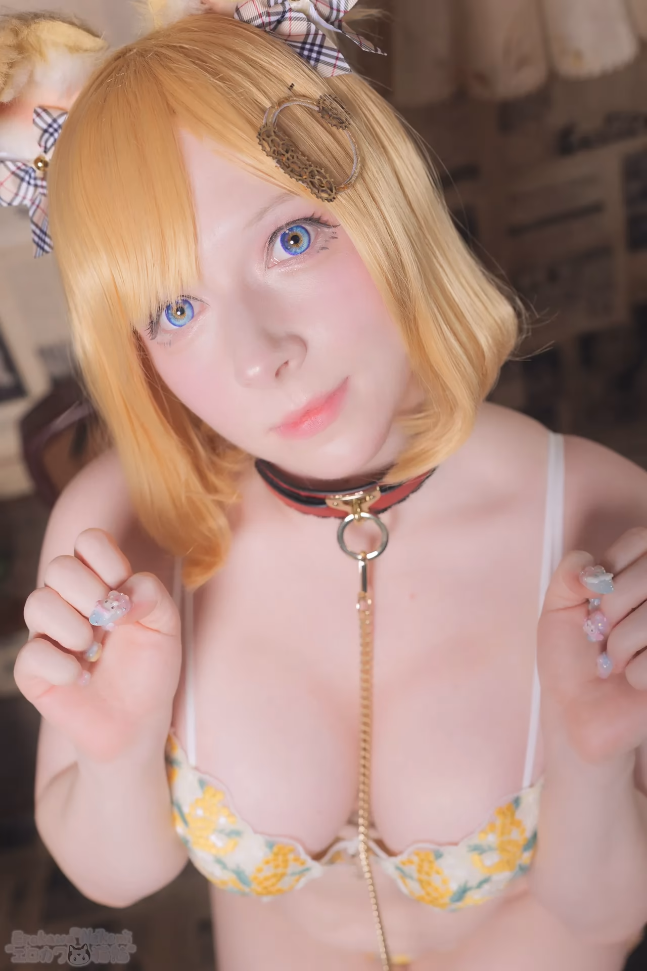 Erokawa Nekomi as Amelia Watson — cosplay photo 53 of 83