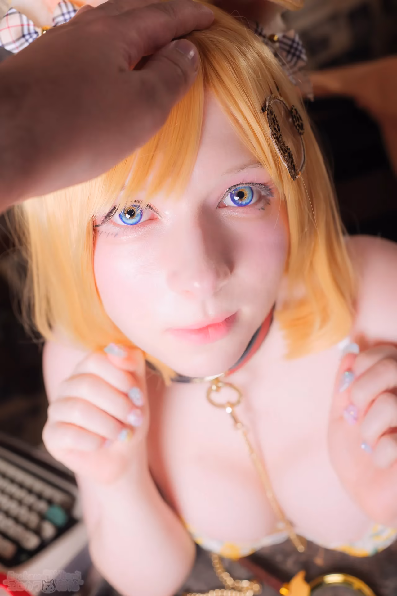 Erokawa Nekomi as Amelia Watson — cosplay photo 73 of 83