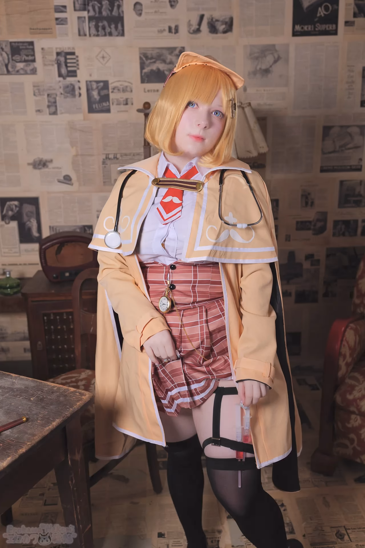 Erokawa Nekomi as Amelia Watson — cosplay photo 8 of 83