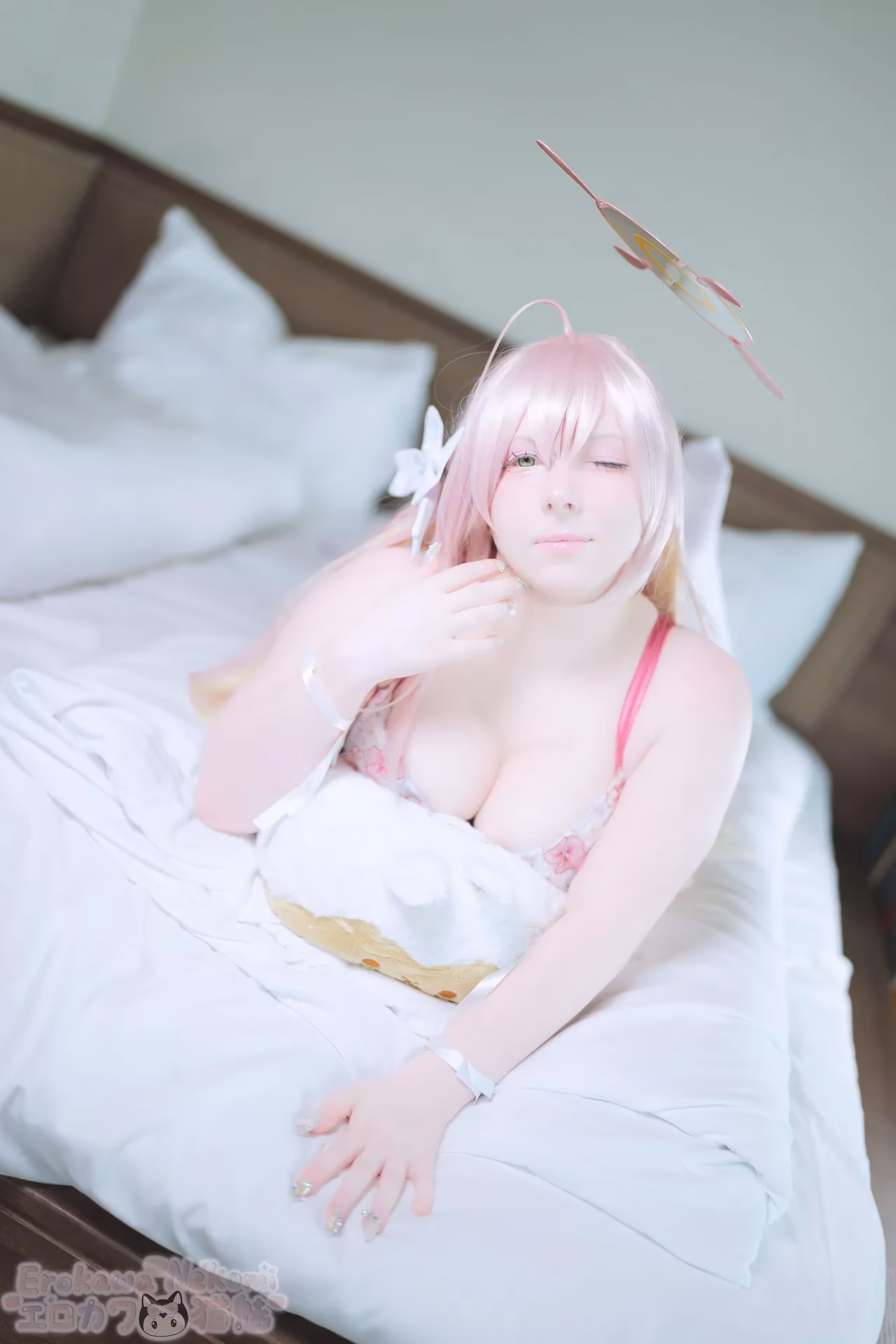 Erokawa Nekomi as Hanako Urawa — cosplay photo 37 of 72