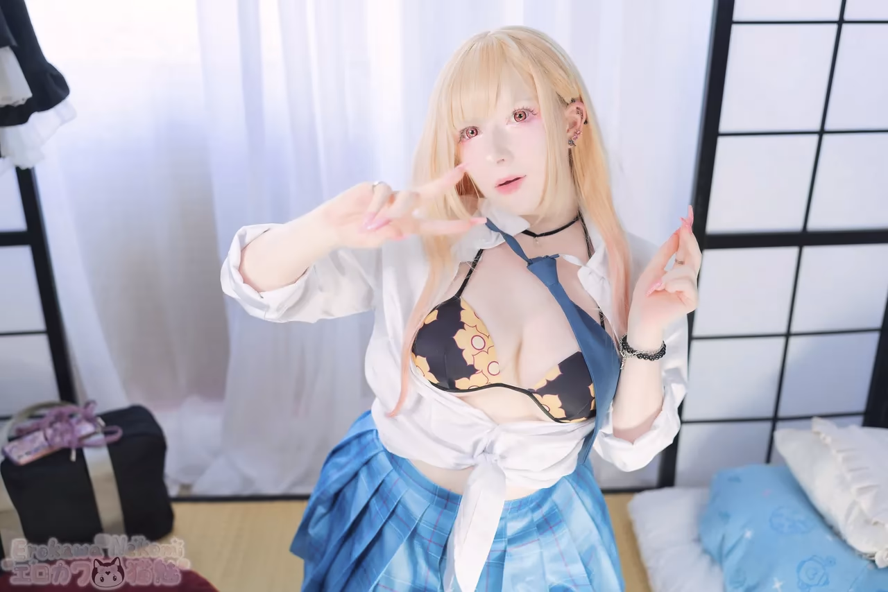 Erokawa Nekomi as Marin Kitagawa — cosplay photo 31 of 92