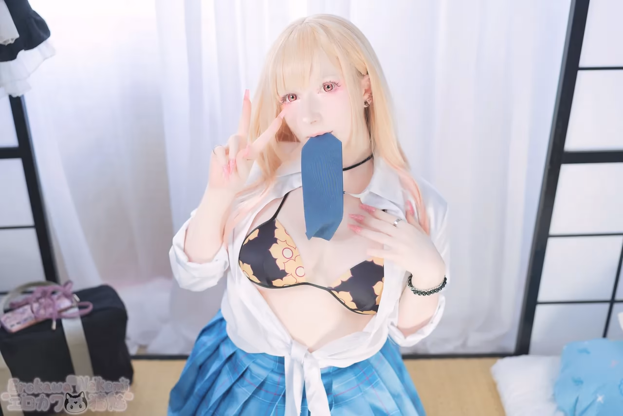 Erokawa Nekomi as Marin Kitagawa — cosplay photo 32 of 92