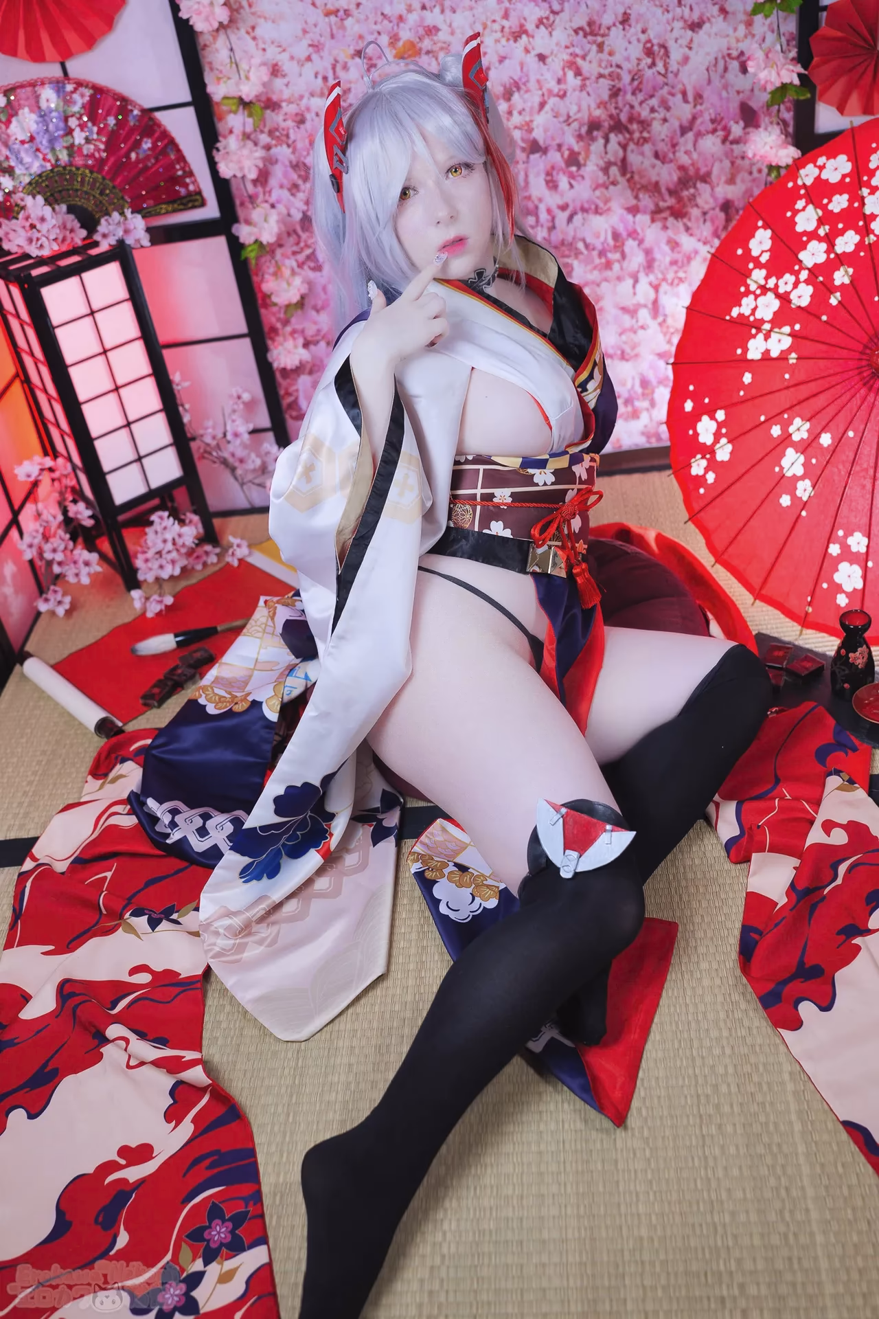 Erokawa Nekomi as Prinz Eugen — cosplay photo 12 of 59