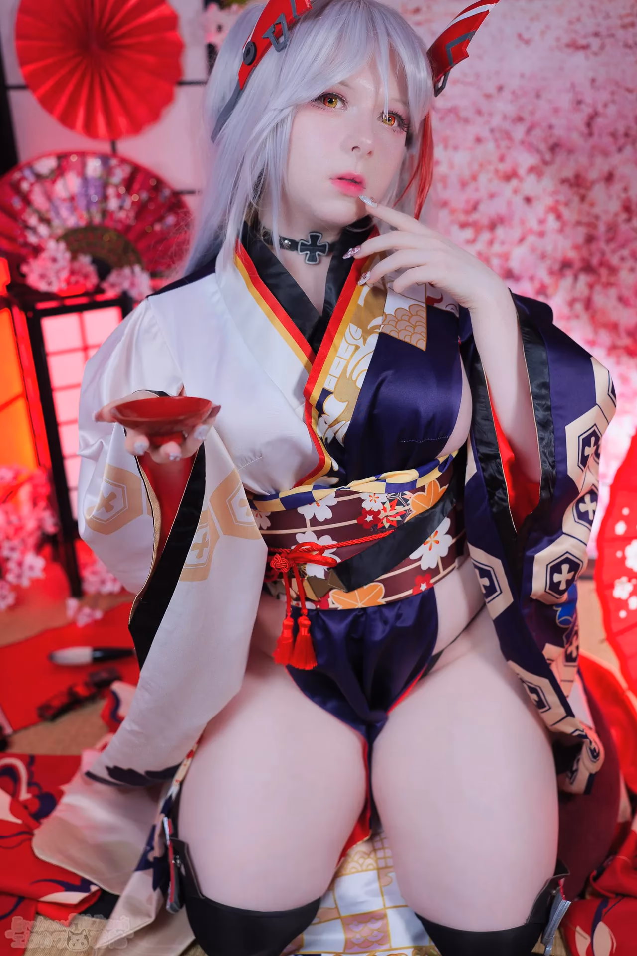 Erokawa Nekomi as Prinz Eugen — cosplay photo 18 of 59