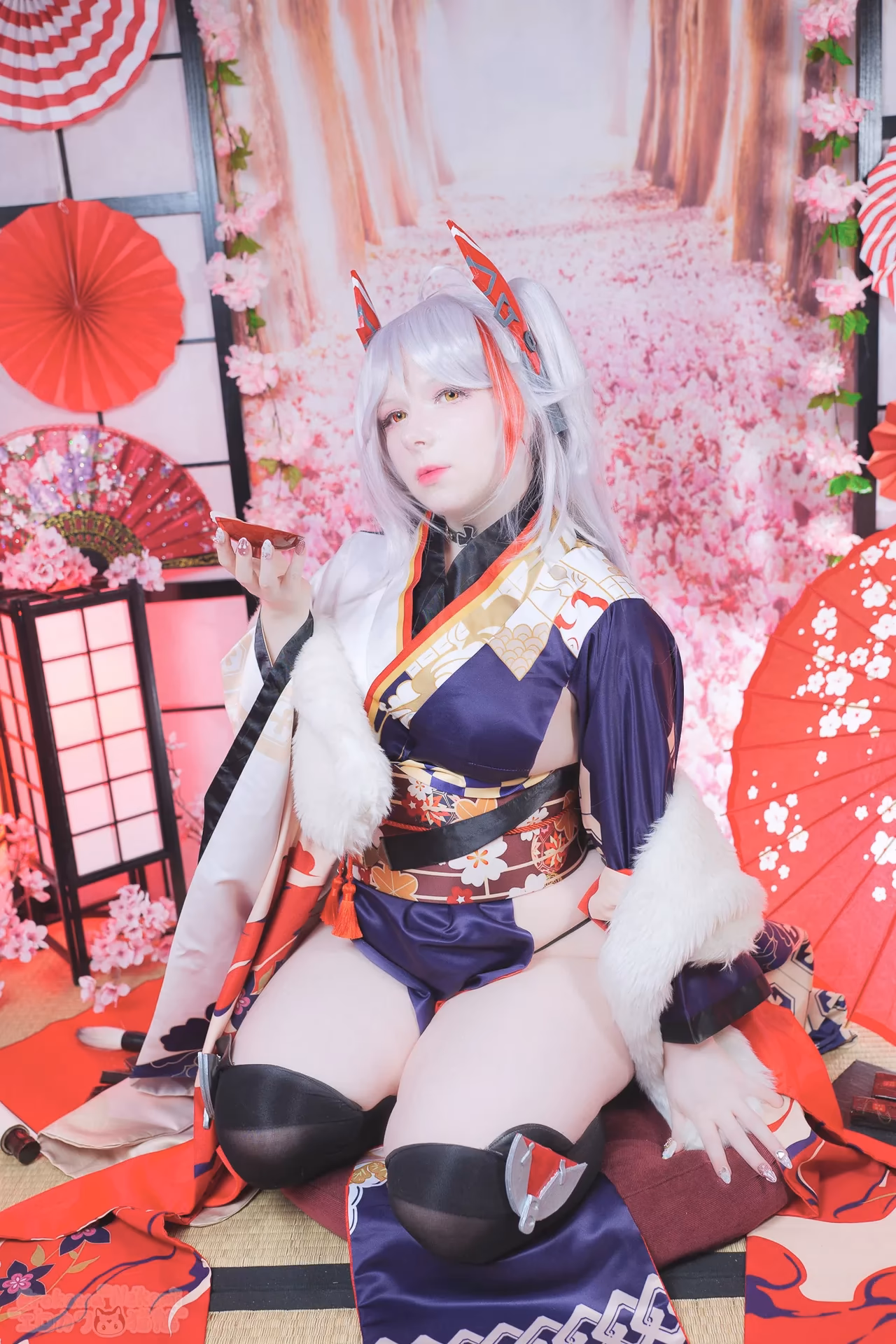 Erokawa Nekomi as Prinz Eugen — cosplay photo 3 of 59