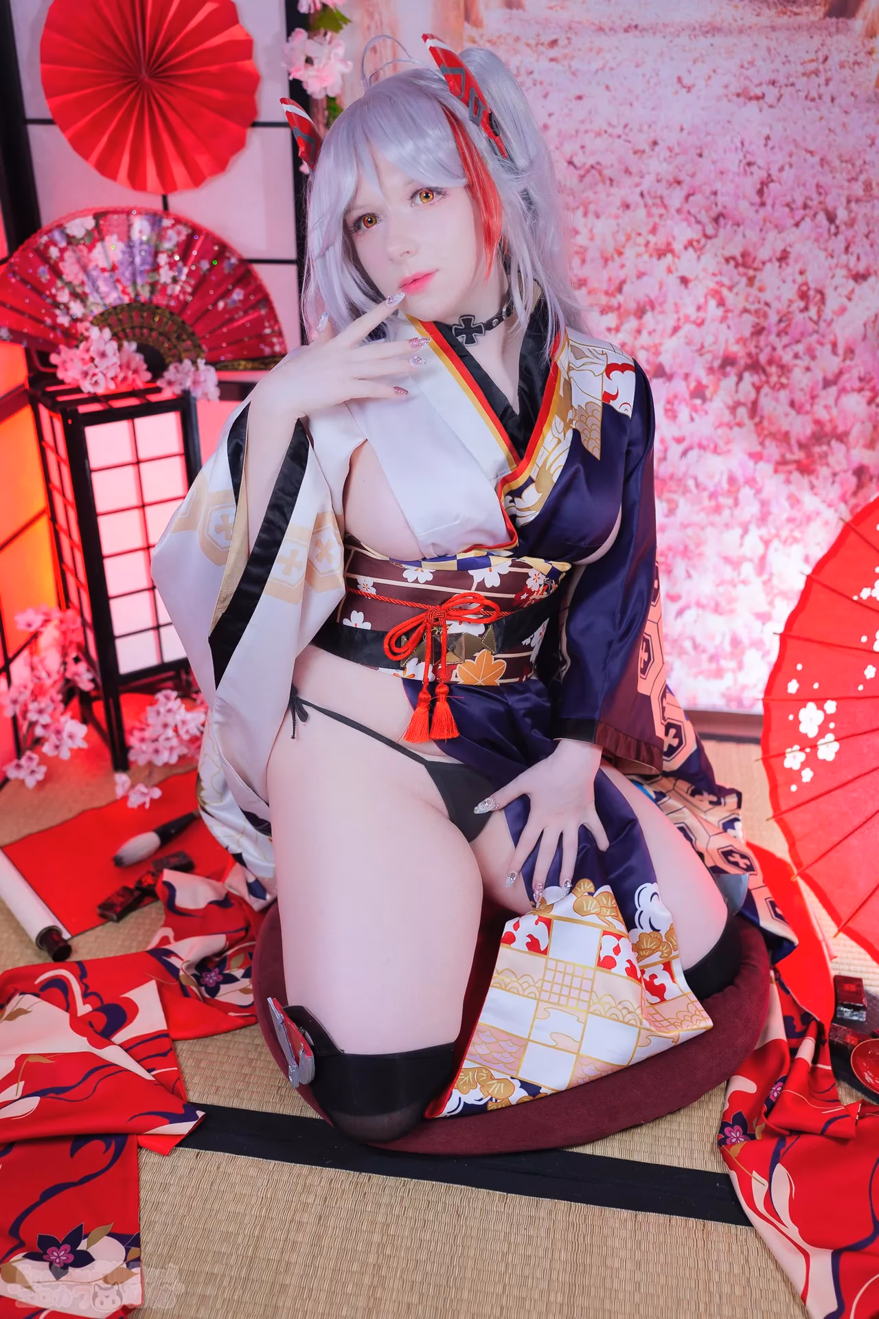 Erokawa Nekomi as Prinz Eugen — cosplay photo 32 of 59