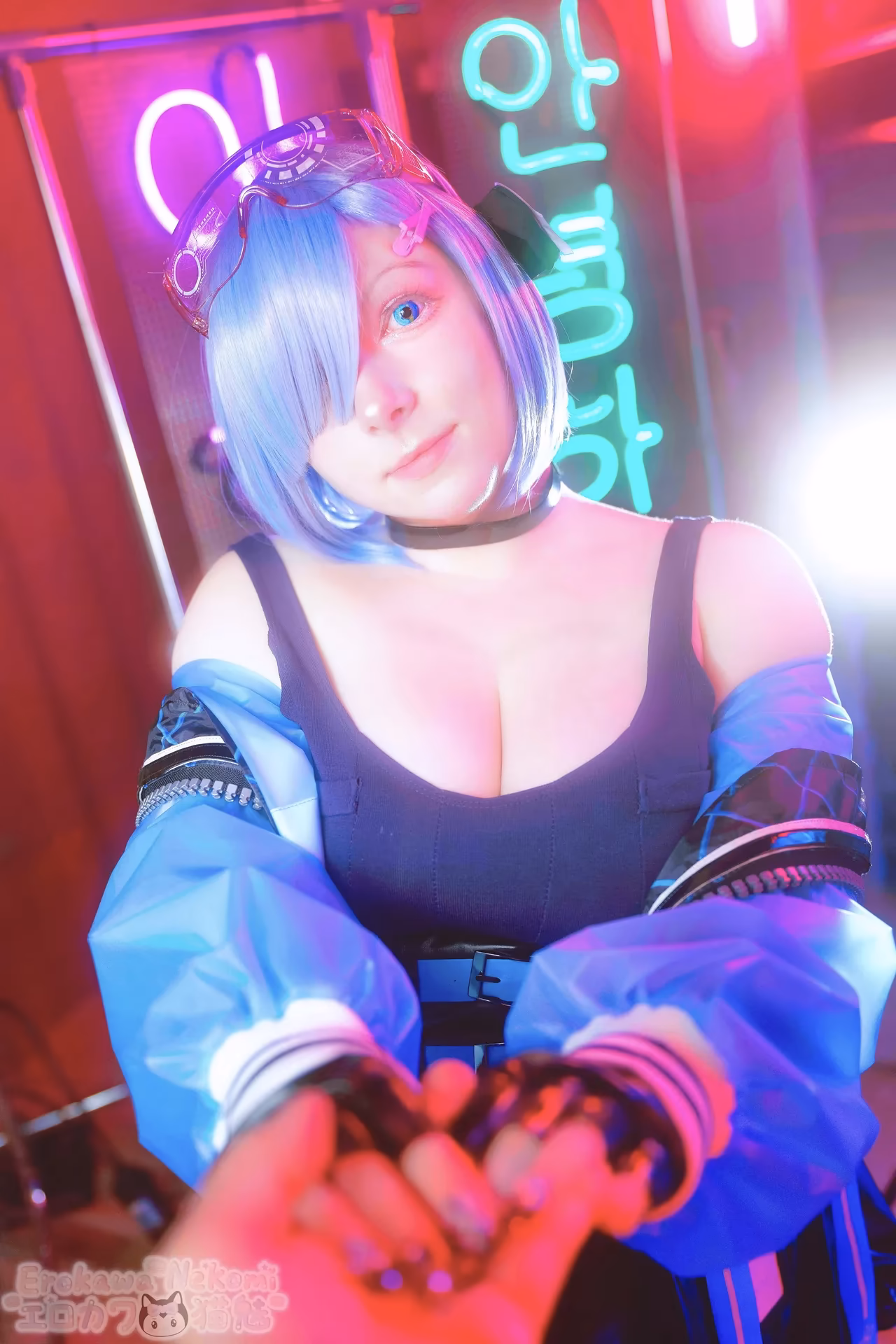 Erokawa Nekomi as Rem — cosplay photo 63 of 74
