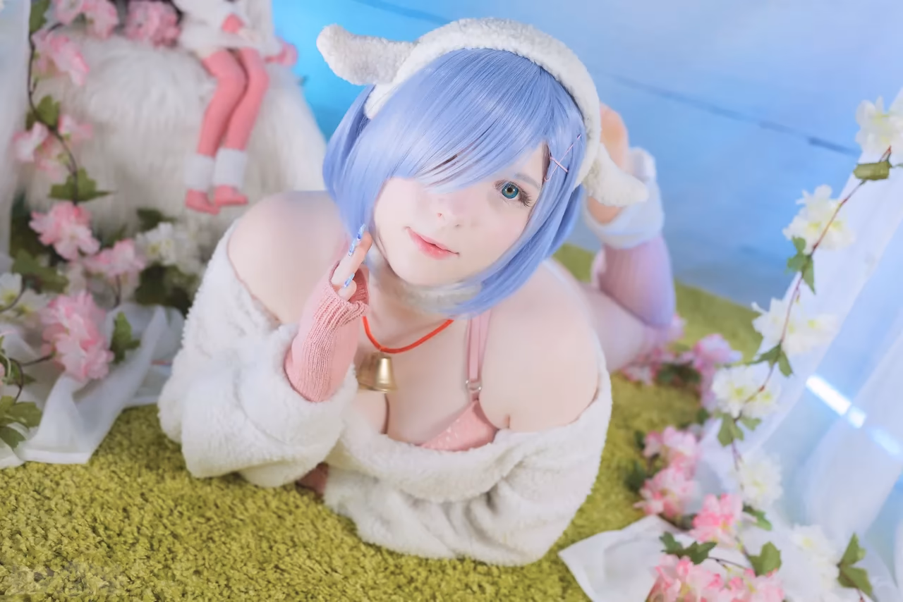 Erokawa Nekomi as Rem — cosplay photo 23 of 54